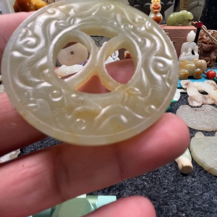 和田玉（糖玉）未镶嵌挂件