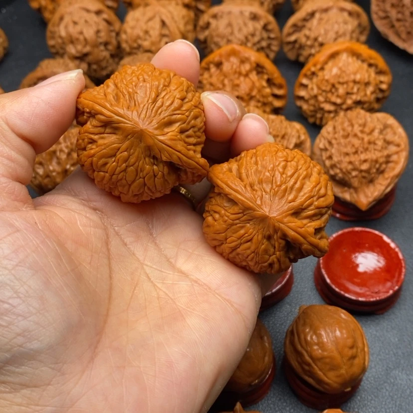 【闪购商品】文玩核桃把件༒****?核桃