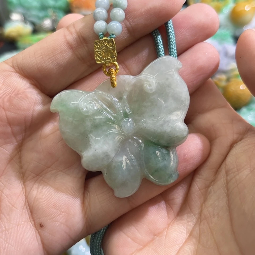 翡翠未镶嵌颈饰待编款