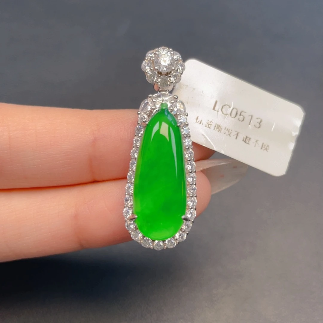 【闪购商品】吊坠(不含链)银S925镶嵌翡翠
