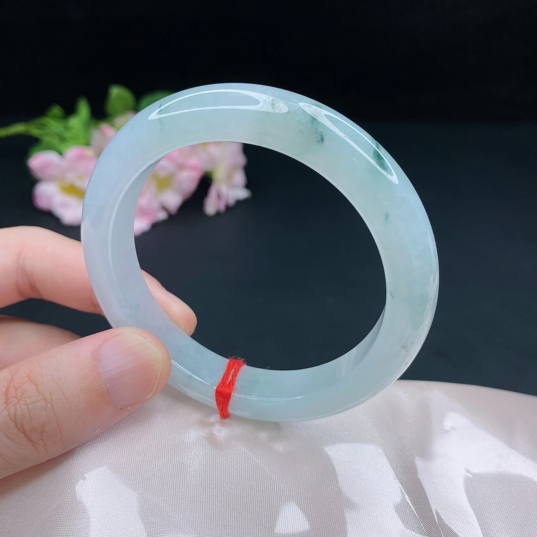 656 缅甸天然翡翠A货 60.2-11.8-9.5mm 大圈口飘蓝花正圈翡翠手镯