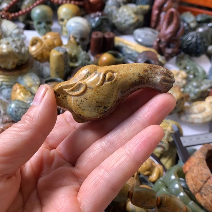 手链未镶嵌岫岩河磨玉（透闪石质玉）