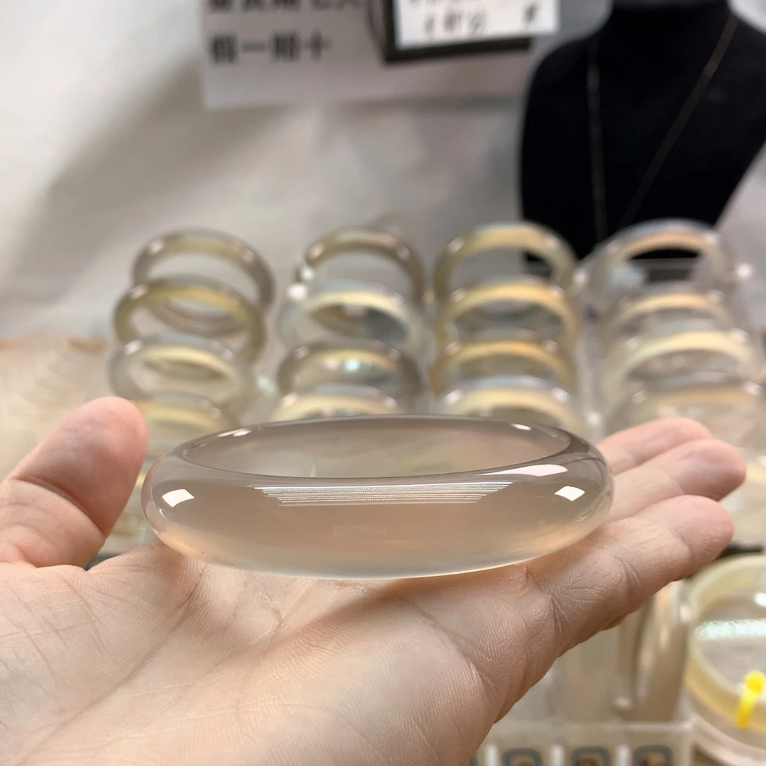 手镯玛瑙/玉髓未镶嵌小*