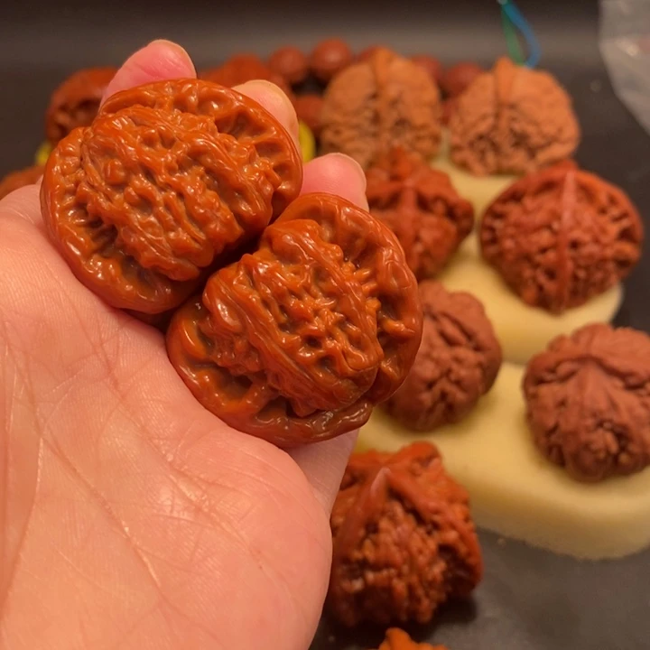 淄***李吊坠猴头核桃工艺核桃