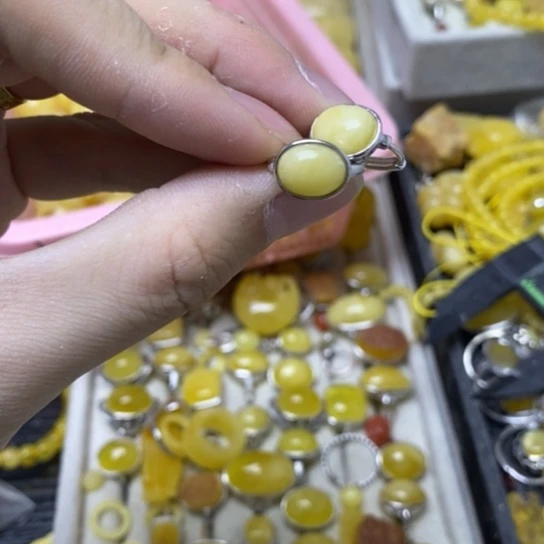 蜜蜡裸石银S925镶嵌耳扣
