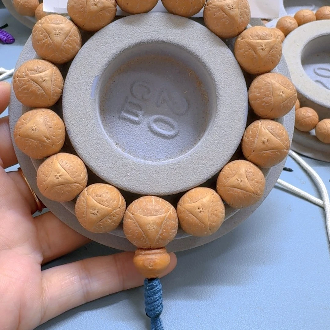 j***.凤眼菩提手串16mm球龙85@3927