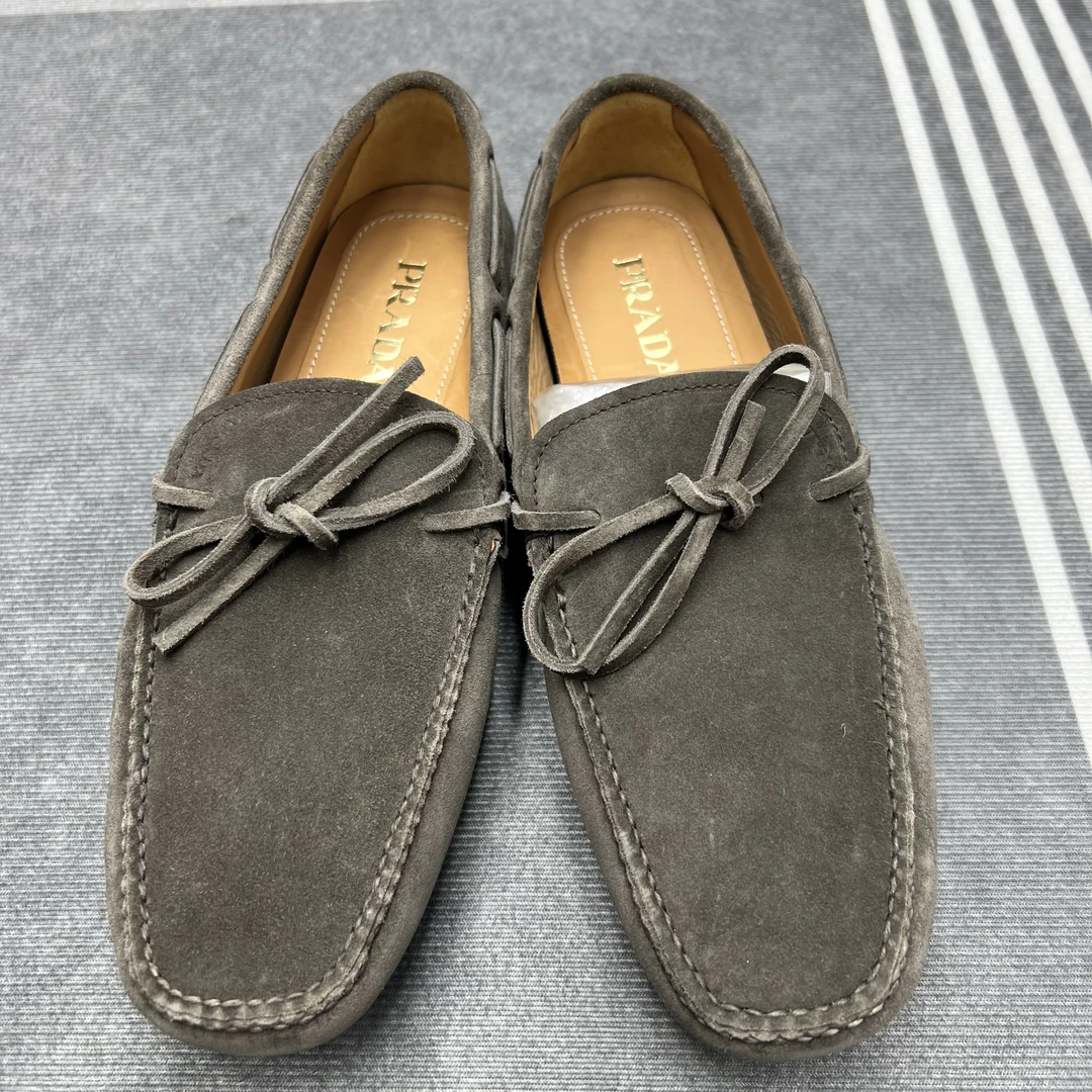 全新未使用 Prada/普拉达 休闲百搭乐福鞋休脚蹬皮鞋豆豆鞋系带