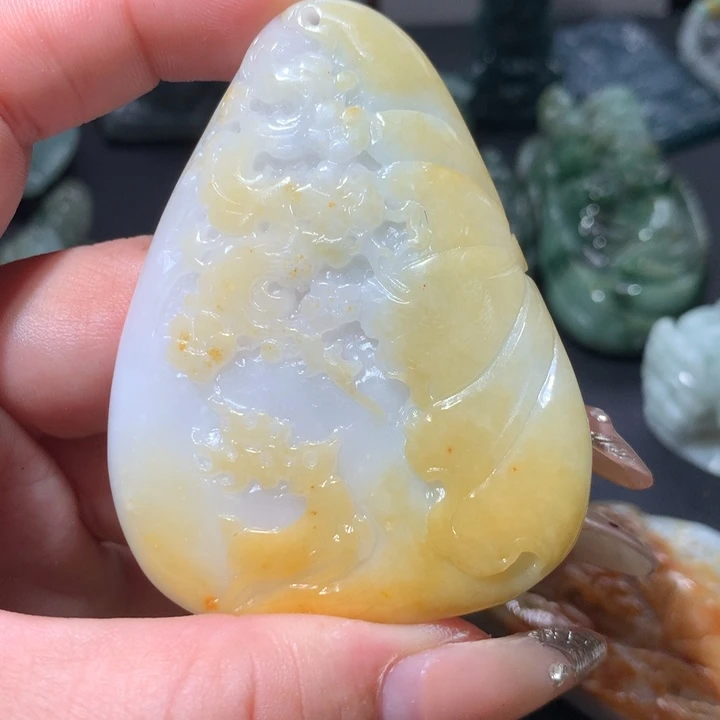 翡翠未镶嵌颈饰保真天然A货翡翠