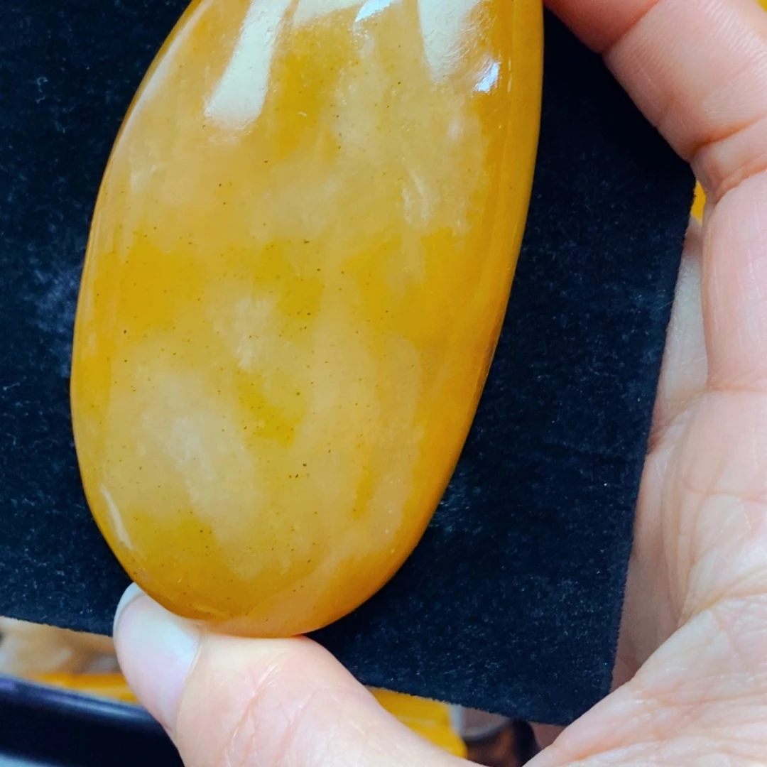 未镶嵌石英质玉（黄龙玉）吊坠(不含链)