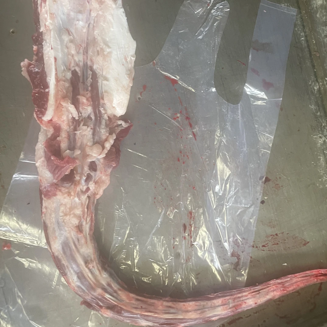 黄牛牛尾牛胸口油牛肉组合现场改价