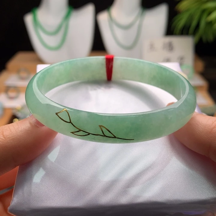 翡翠未镶嵌手镯天然缅甸A货翡翠贵妃手镯