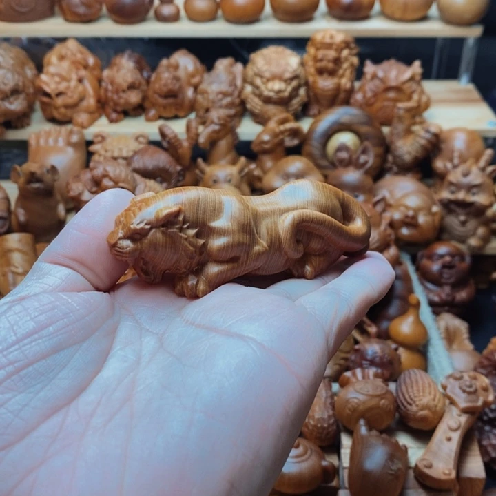 木质泉****家崖柏木雕。。。虎