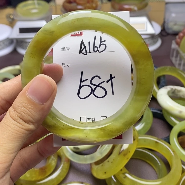 未镶嵌蛇纹石玉手镯