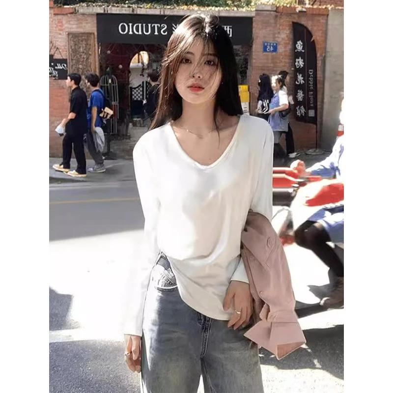 秋季新款慵懒感v领时尚纯欲风长袖修身纯白上衣正肩百搭打底衫女