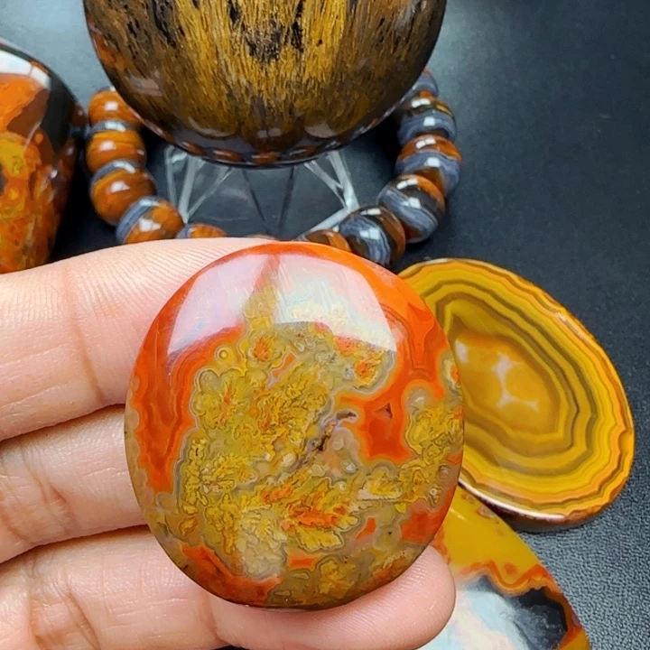 韩***彬玛瑙/玉髓首饰未镶嵌