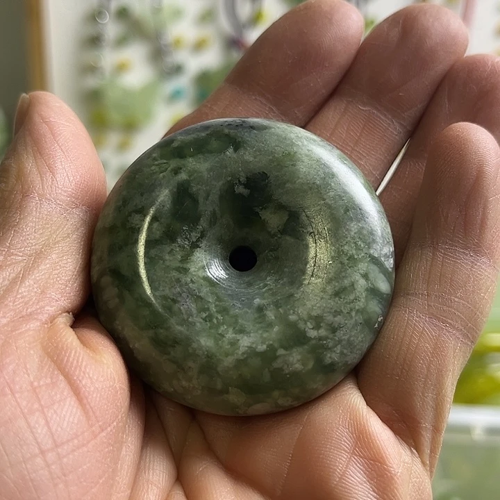 合金蛇纹石玉颈饰