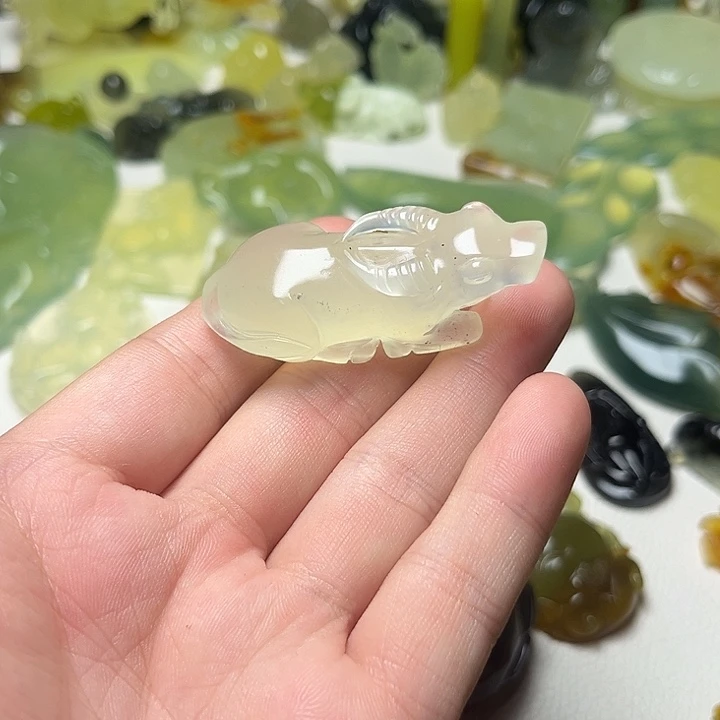 未镶嵌蛇纹石玉颈饰