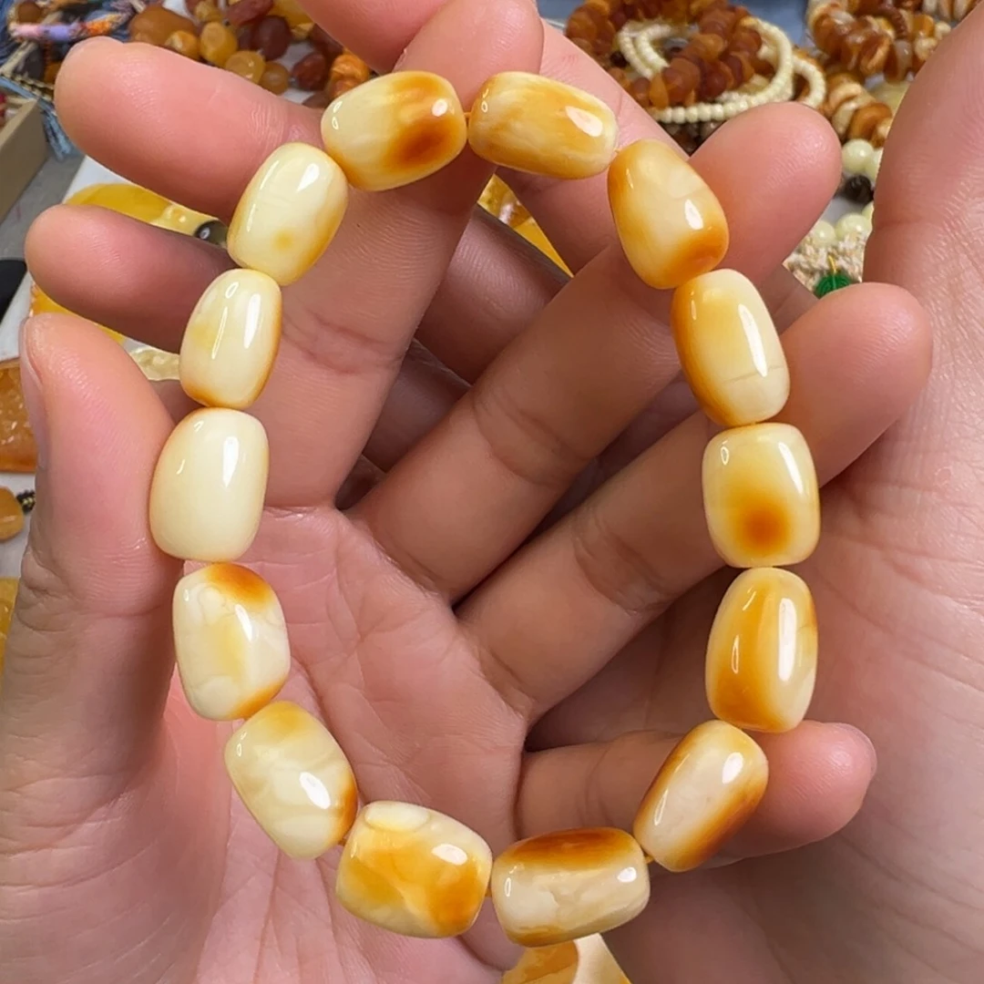 未镶嵌蜜蜡裸石蜜蜡