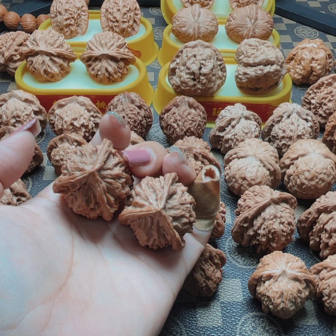 桃核把件盘山三棱
