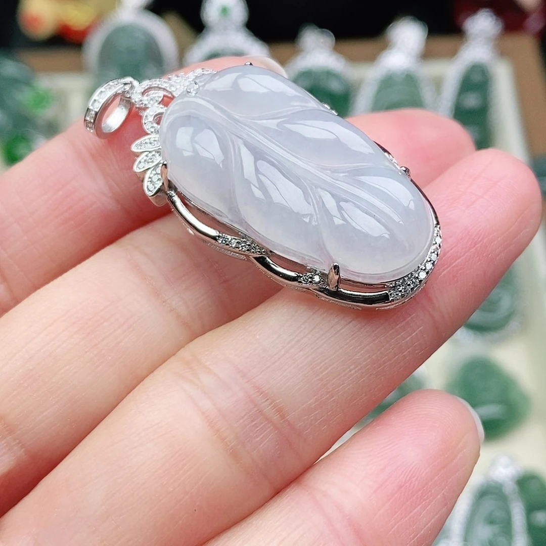 颈饰银S925镶嵌翡翠小*吊坠