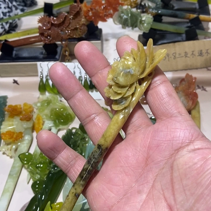 蛇纹石玉发簪未镶嵌