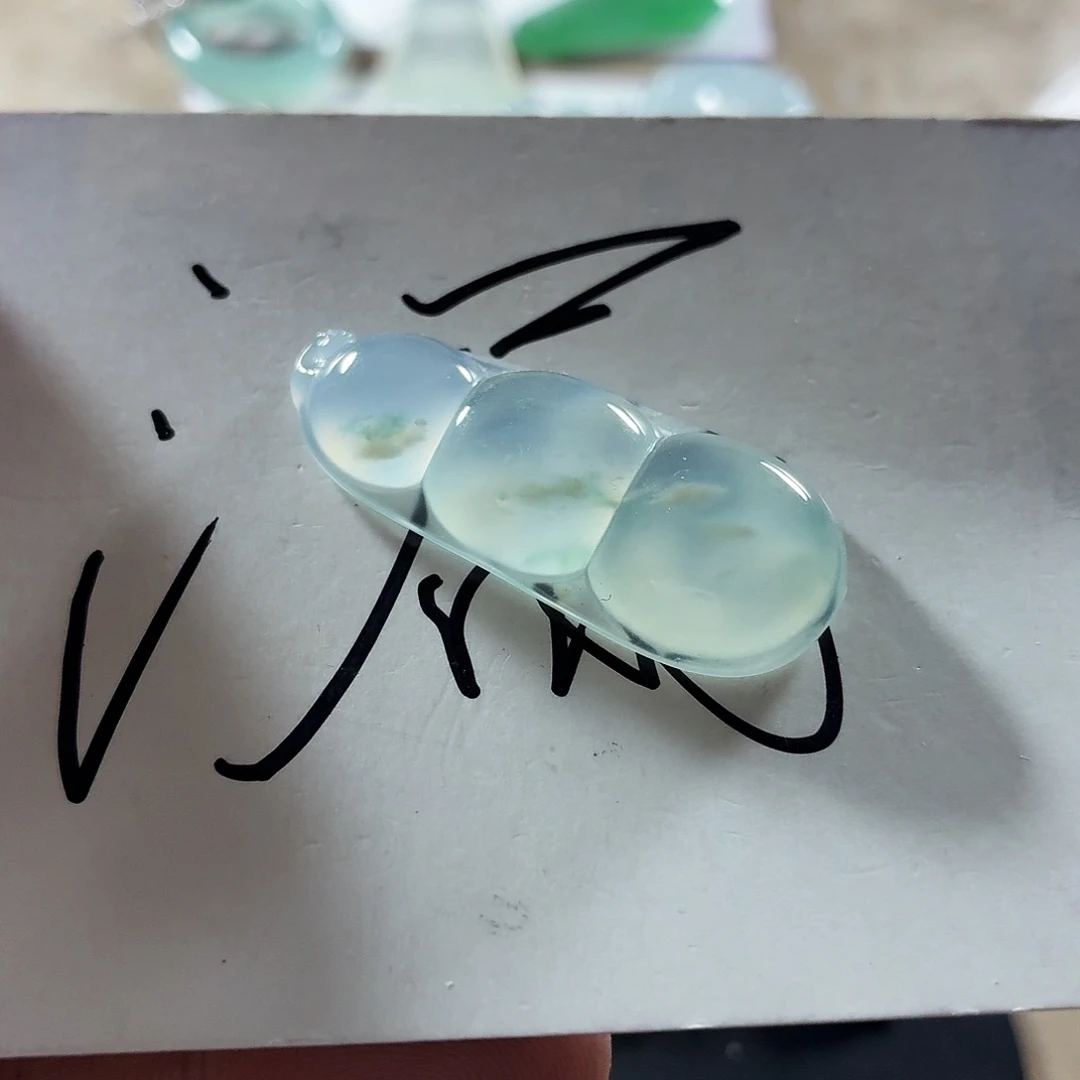 懒***王翡翠未镶嵌颈饰翡翠