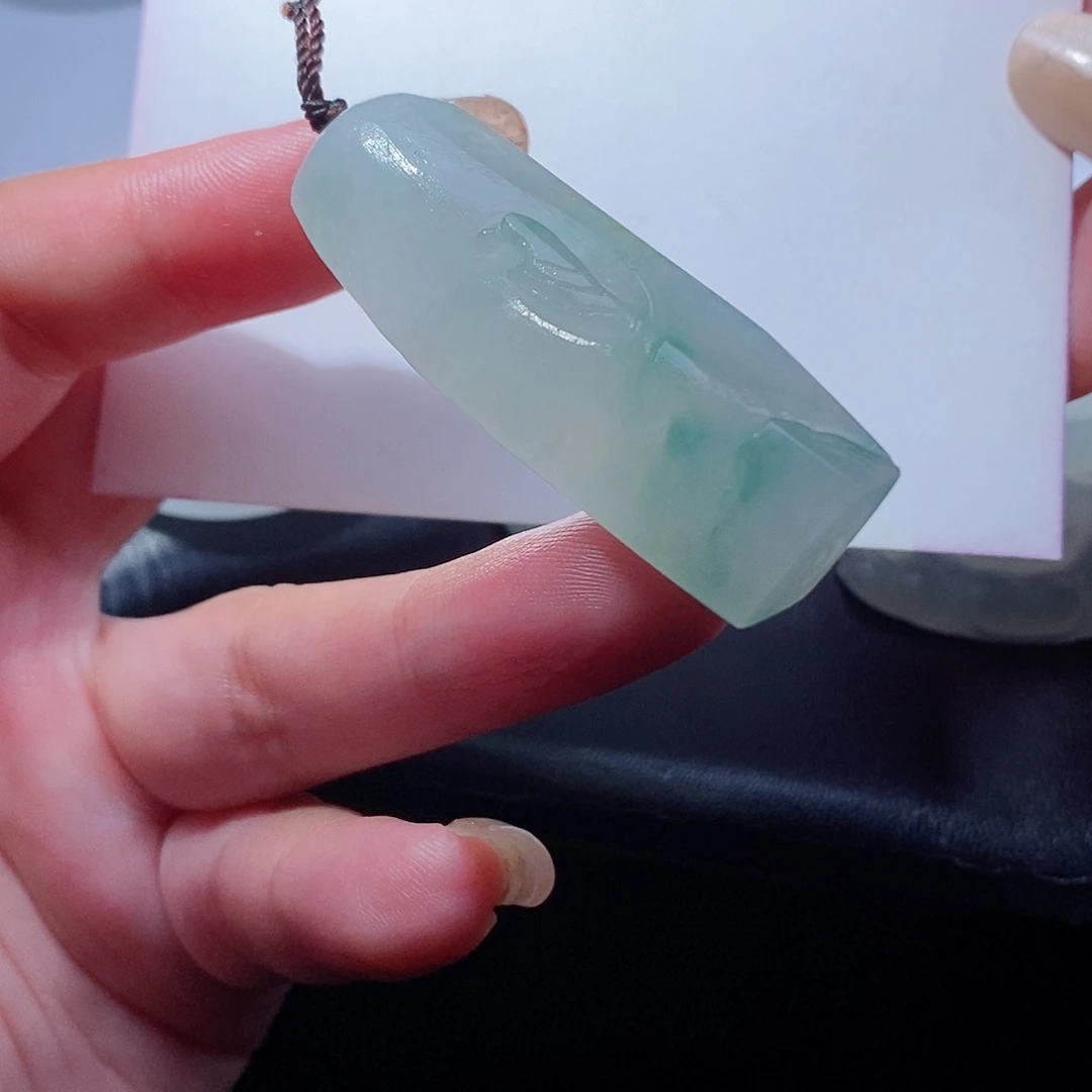 未镶嵌定制翡翠翡翠