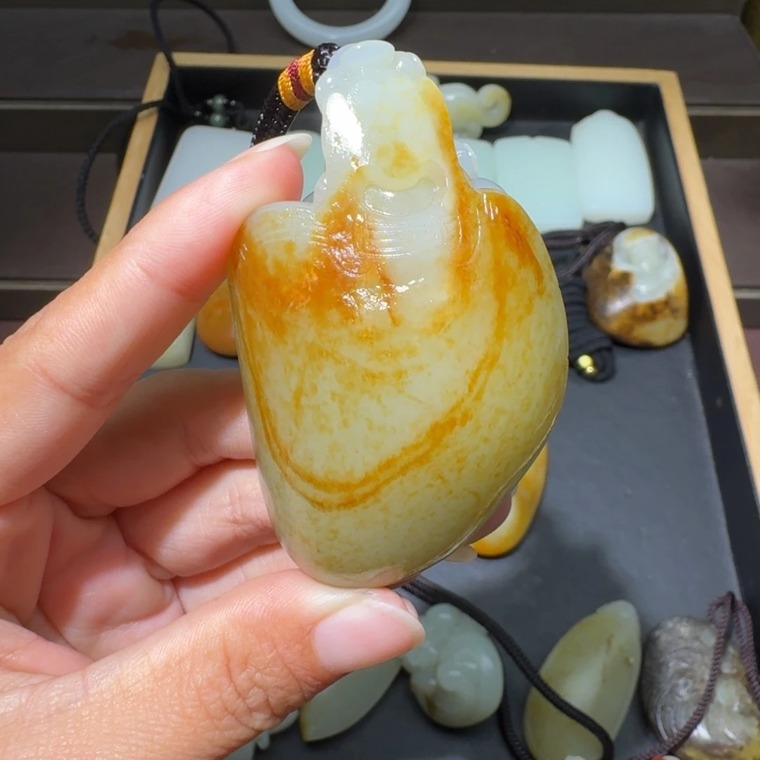 和田玉未镶嵌吊坠(不含链)