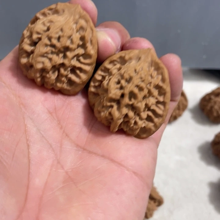 树脂制品秦岭老王核桃秦闷