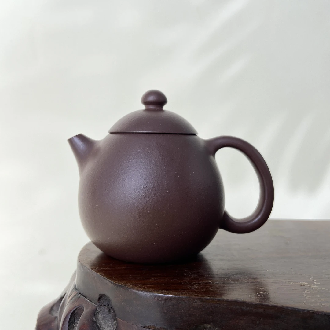 宜兴手工紫砂陶 （万旭霞）100cc茶壶GS4208-16