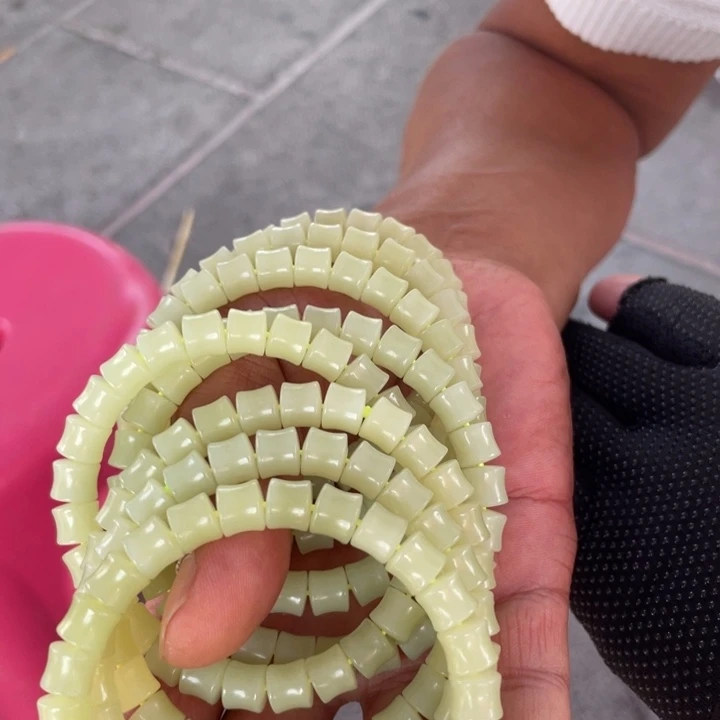 和田玉未镶嵌颈饰多样性发货，发其一