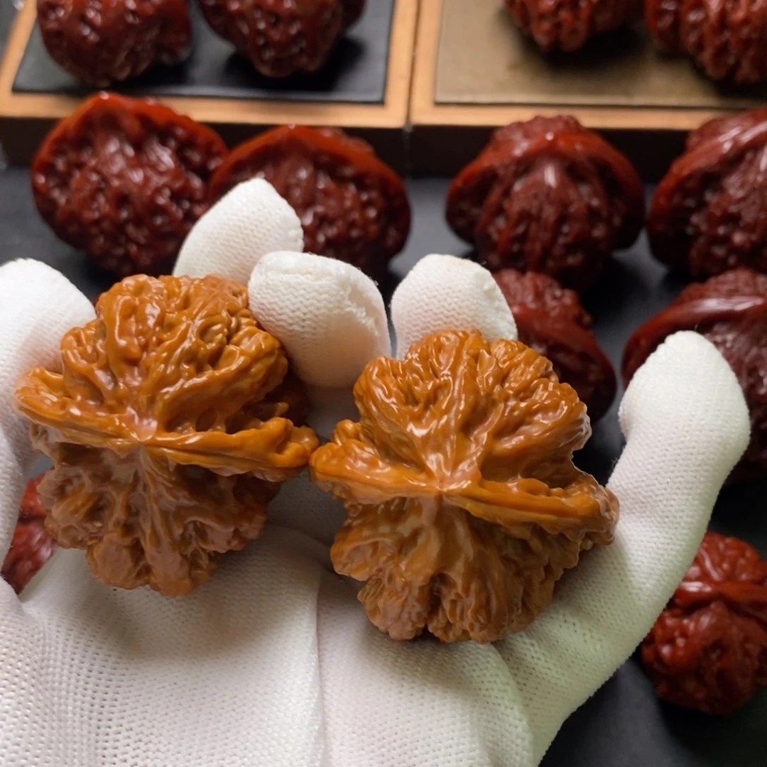 文玩核桃吊坠L****.大粗筋