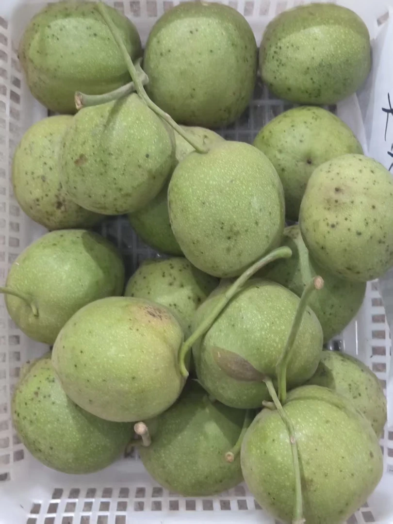 中国大花文玩核桃