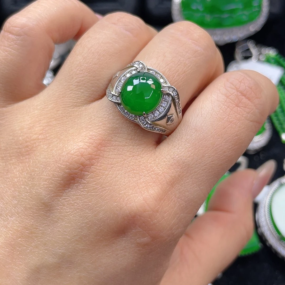 翡翠颈饰银S925镶嵌翡翠