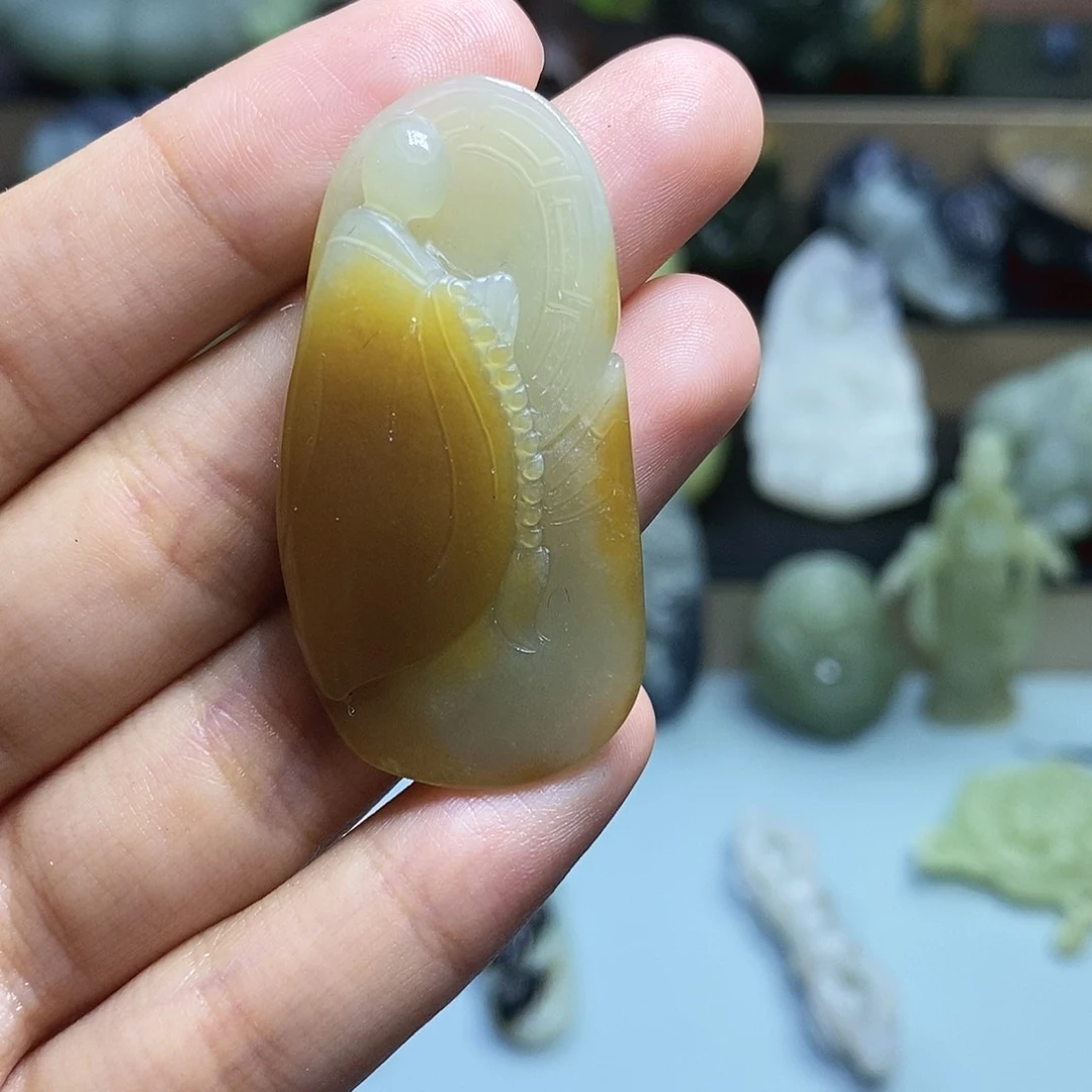 【闪购商品】颈饰未镶嵌和田玉