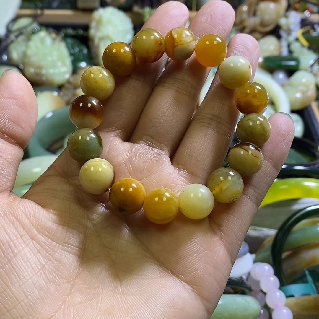 岫玉未镶嵌手链一个