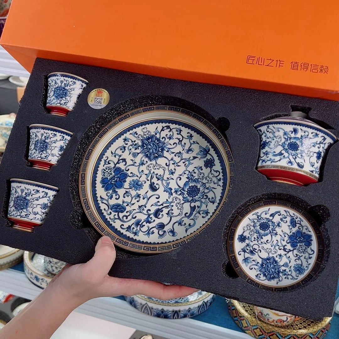 盖碗很漂亮，我很喜欢