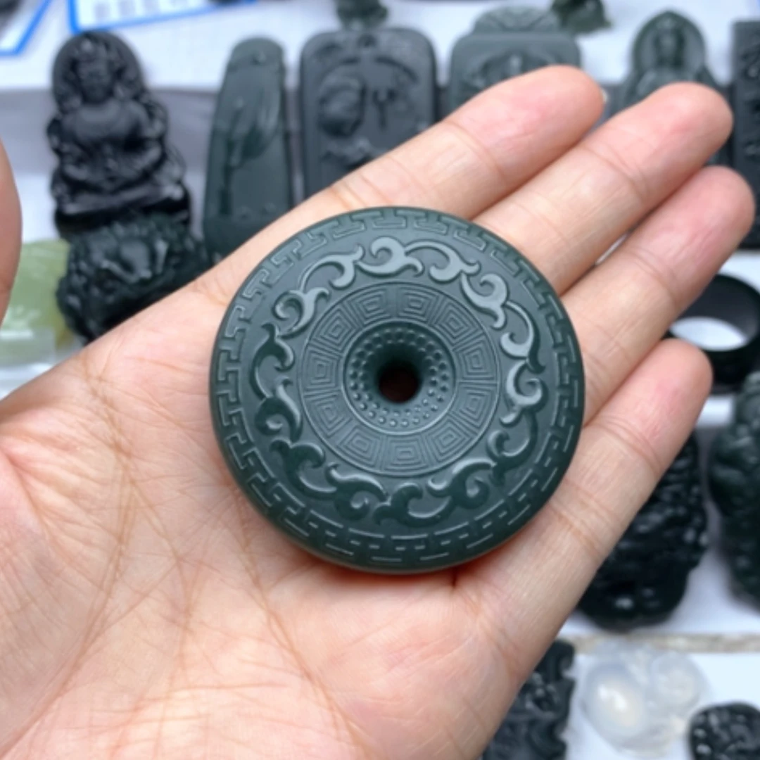 【闪购商品】颈饰未镶嵌和田玉双面雕刻