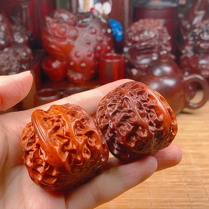 交趾黄檀（大红酸枝）