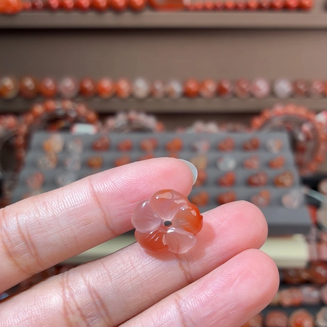 未镶嵌川料南红玛瑙有钱花