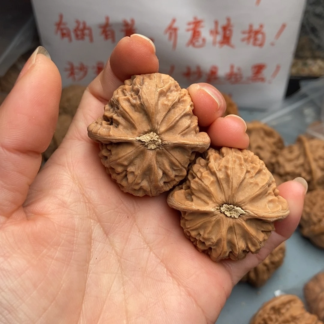 文玩核桃把件Y***嘟宫灯5