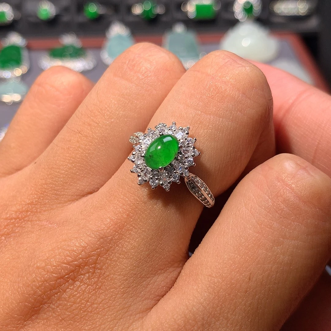 翡翠未镶嵌戒指戒指