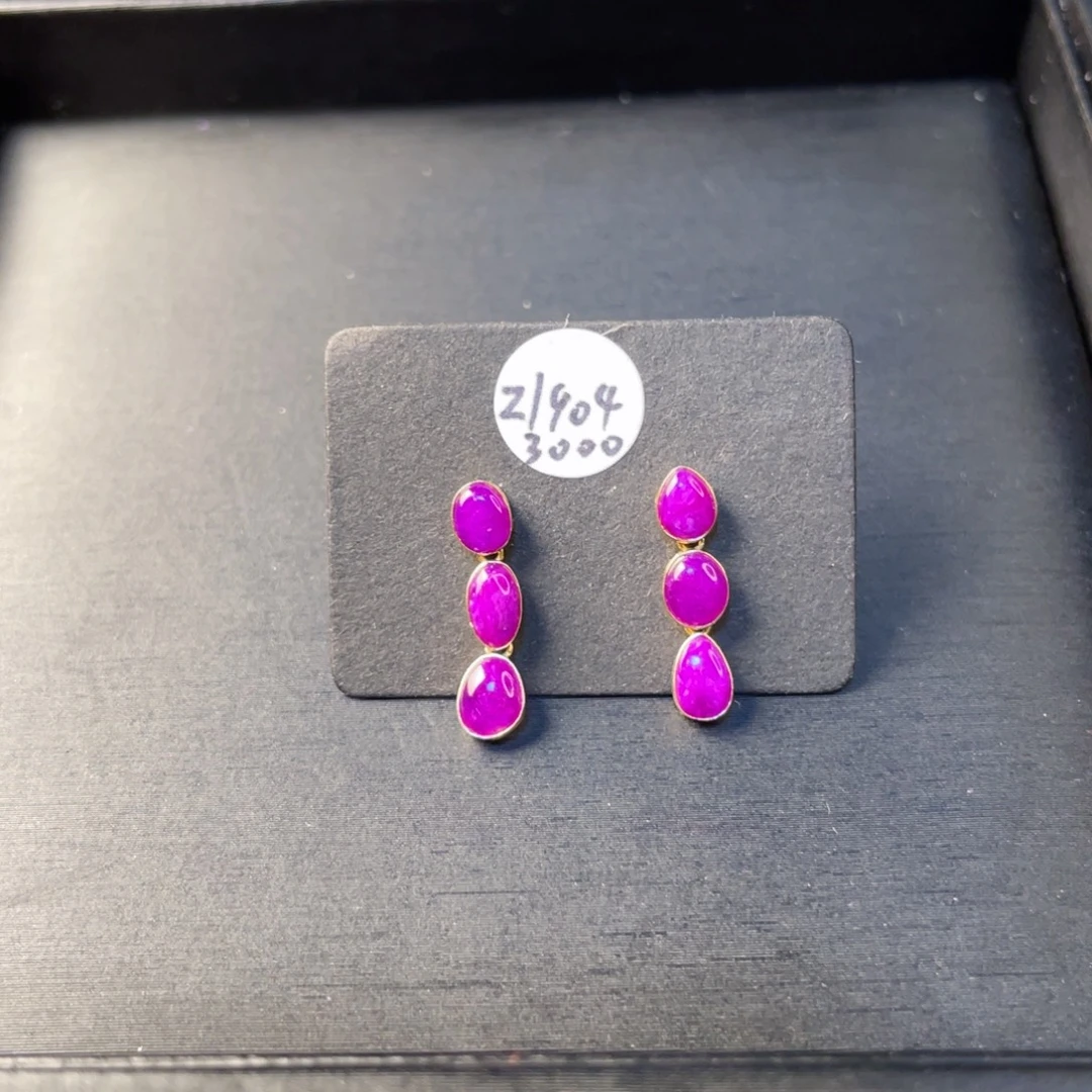 苏纪石（舒俱来）18K金镶嵌耳钉