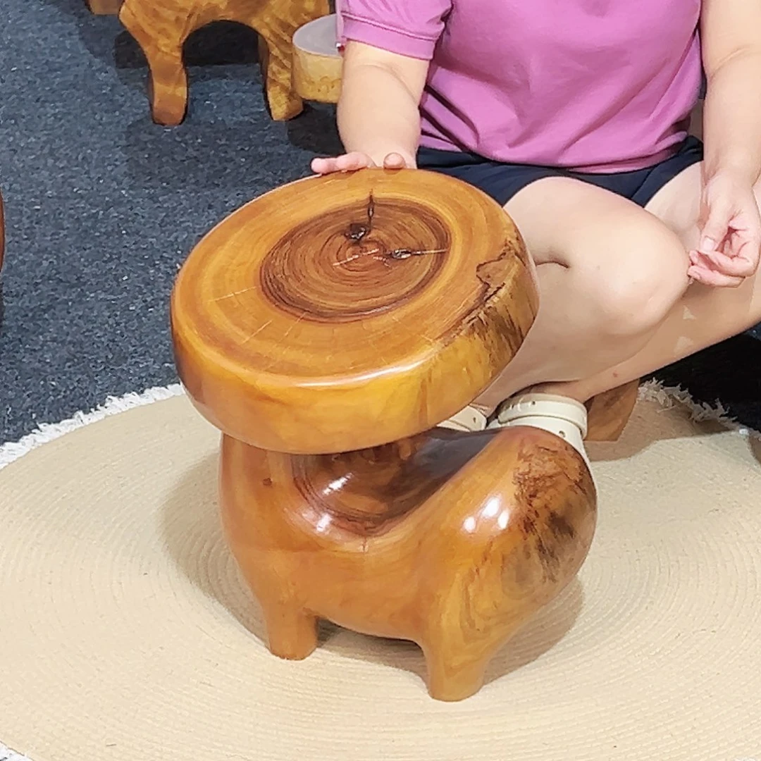 25 号香樟木尺寸：31-30-40cm