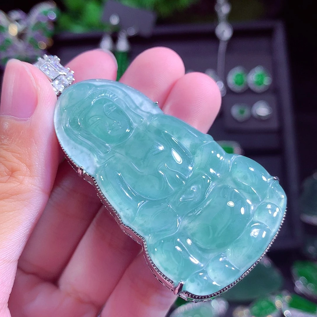 颈饰未镶嵌翡翠天然