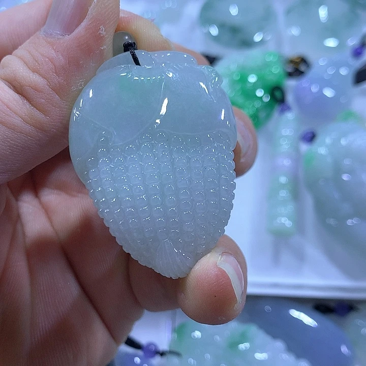 翡翠未镶嵌颈饰天然翡翠A货吊坠