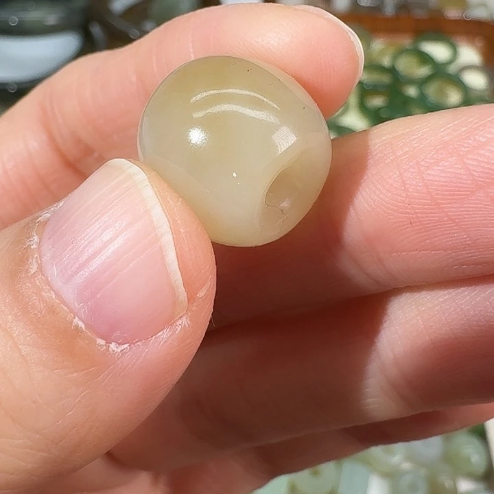 和田玉（糖玉）未镶嵌颈饰36