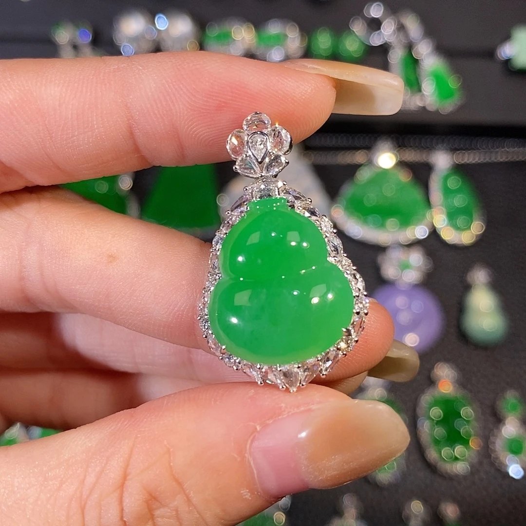 翡翠18K金镶嵌吊坠(不含链)葫芦吊坠