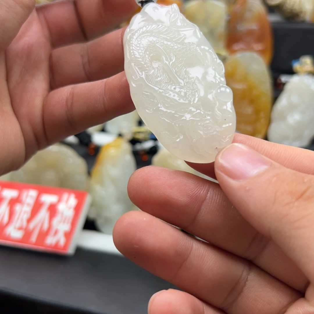 石英质玉（黄龙玉）未镶嵌多样性发货，发其一