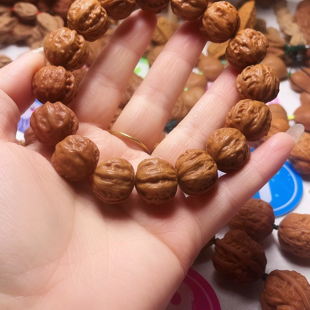 Z***L吊坠文玩核桃京八棱